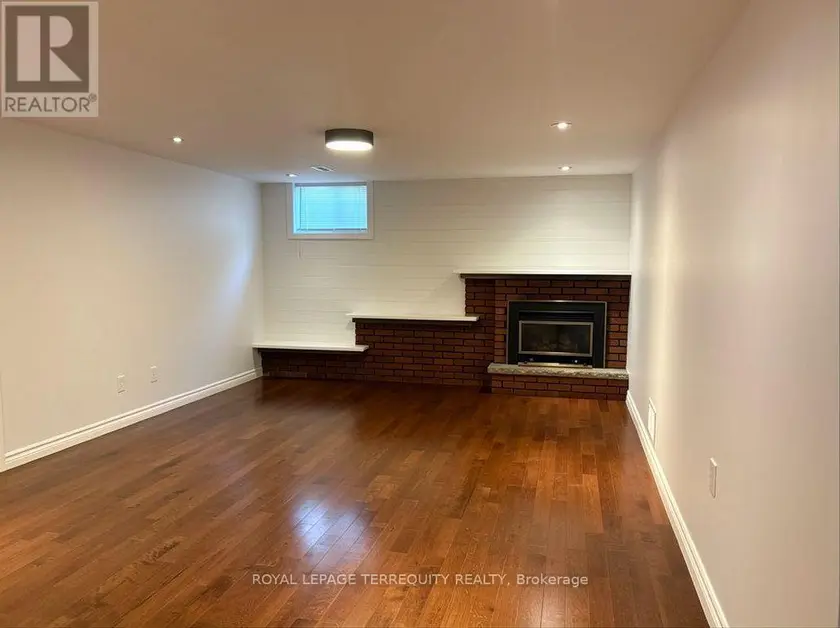 Detached at LOWER - 896 FOURTH STREET, Mississauga