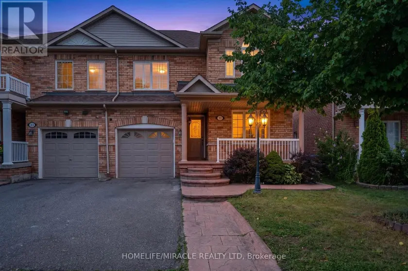 Semi-Detached/Link at 21 TOPIARY LANE, Brampton