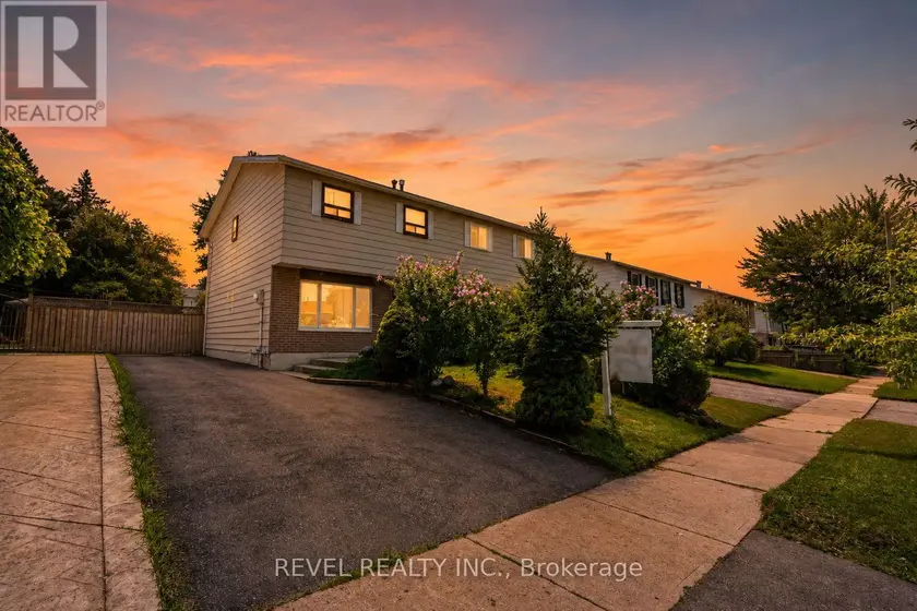 Semi-Detached/Link at 24 BRAMHALL CIRCLE, Brampton
