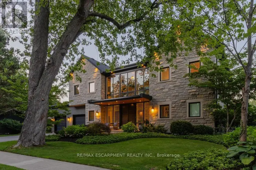 Detached at 253 ROSSMORE BOULEVARD, Burlington