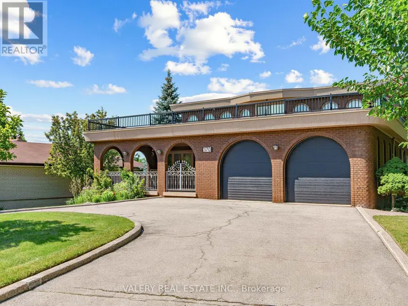 Detached at 370 MAPLE LEAF DRIVE, Toronto
