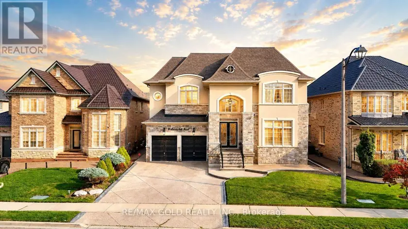 Detached at 9 LAUDERHILL ROAD, Brampton