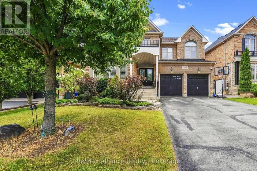 Detached at 2404 RIDEAU DRIVE, Oakville