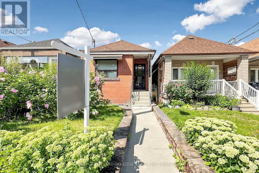 Detached at 180 GILBERT AVENUE, Toronto