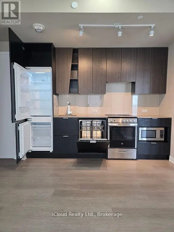 Apartment at 3601 - 3883 QUARTZ ROAD, Mississauga