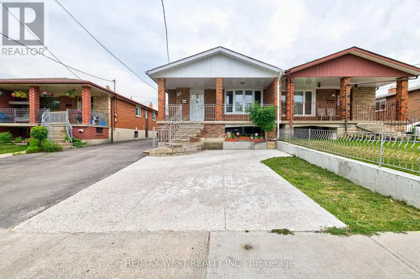 Semi-Detached/Link at MAIN LVL - 16 HASBROOKE DRIVE, Toronto