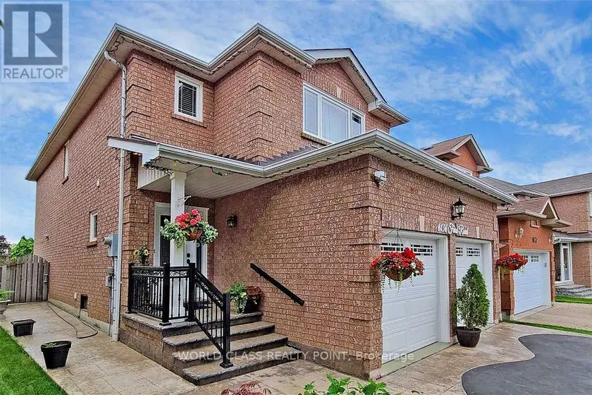 Detached at 6136 FORD ROAD, Mississauga