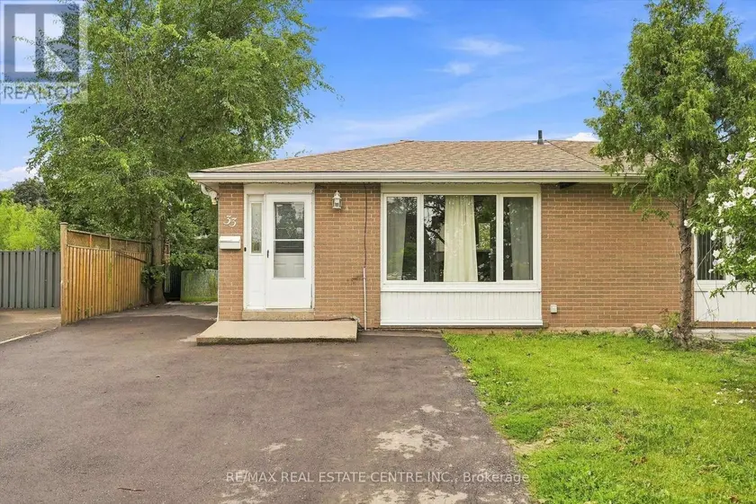Semi-Detached/Link at MAIN - 33 GARSIDE CRESCENT, Brampton