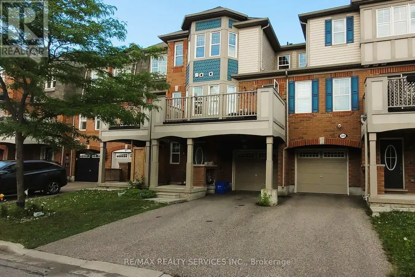 Townhouse at 222 MORTIMER CRESCENT, Milton
