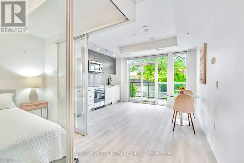 Apartment at 211 - 2300 ST CLAIR AVENUE W, Toronto