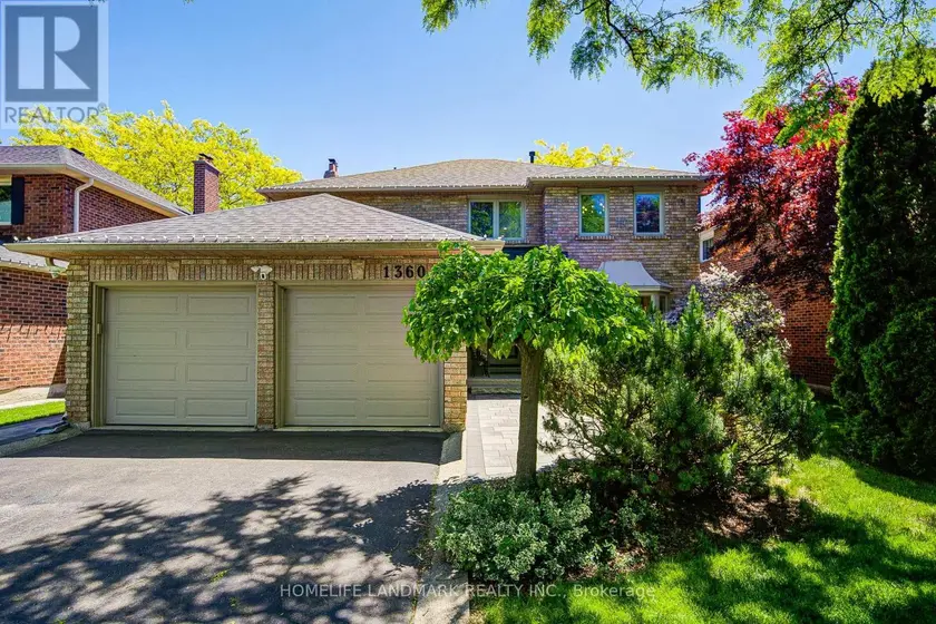 Detached at 1360 OLD ENGLISH LANE, Oakville