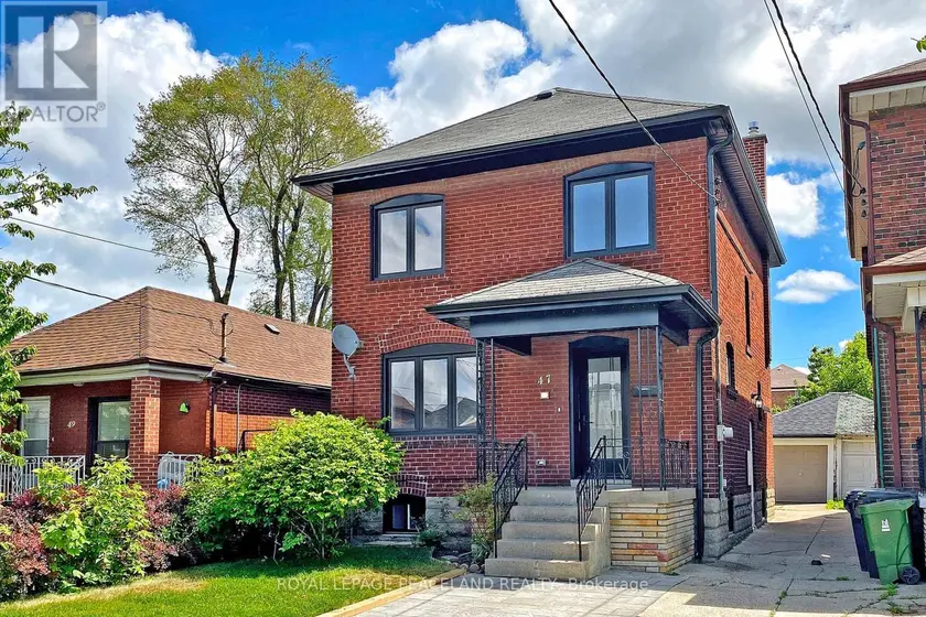 Detached at 47 CHAMBERLAIN AVENUE, Toronto