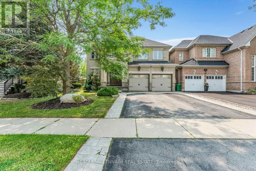 Detached at 28 FOGERTY STREET, Brampton