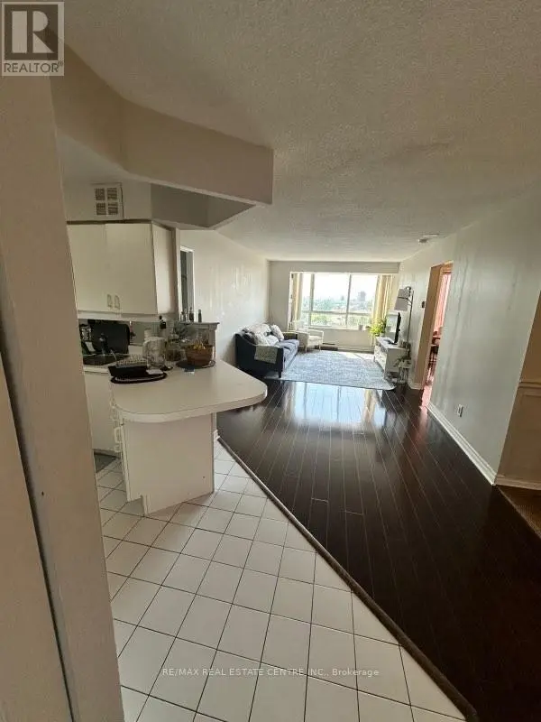 Apartment at 812 - 3605 KARIYA DRIVE S, Mississauga