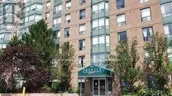 Apartment at 402 - 135 HILLCREST AVENUE, Mississauga