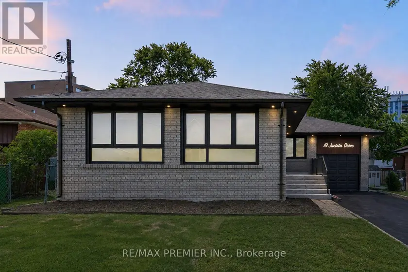 Detached at 19 JACINTA DRIVE, Toronto