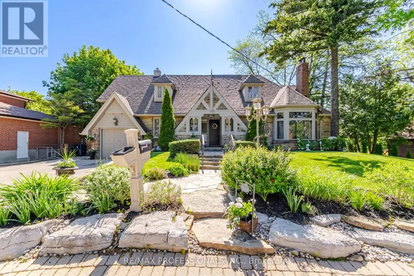 Detached at 1114 KIPLING AVENUE, Toronto