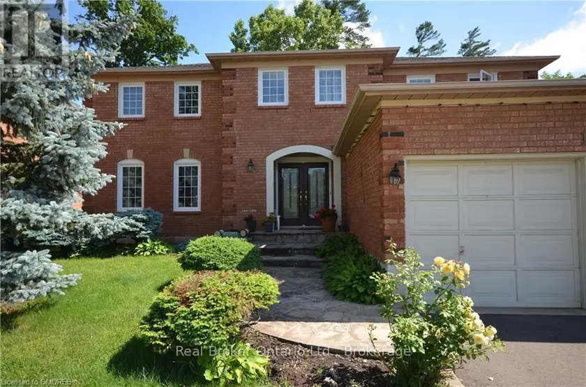 Detached at 1609 PILGRIMS WAY, Oakville