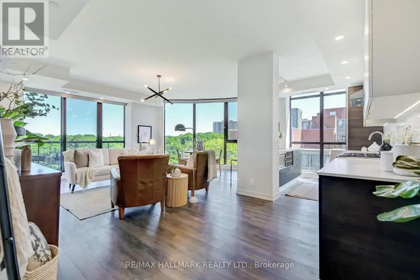 Apartment at 402 - 2118 BLOOR STREET W, Toronto