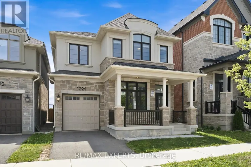 Detached at 1296 AYMOND CRESCENT W, Oakville