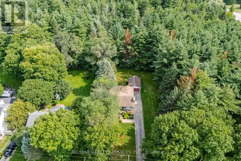 Detached at 43 MAPLE AVENUE, Caledon