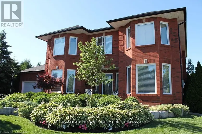 Detached at 1487 THE LINKS DRIVE, Oakville