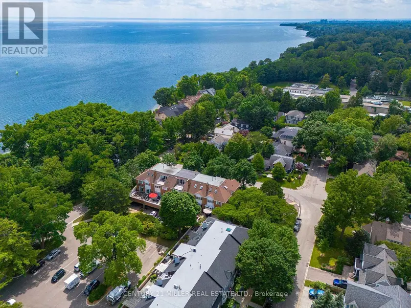 Townhouse at 23 CHISHOLM STREET, Oakville