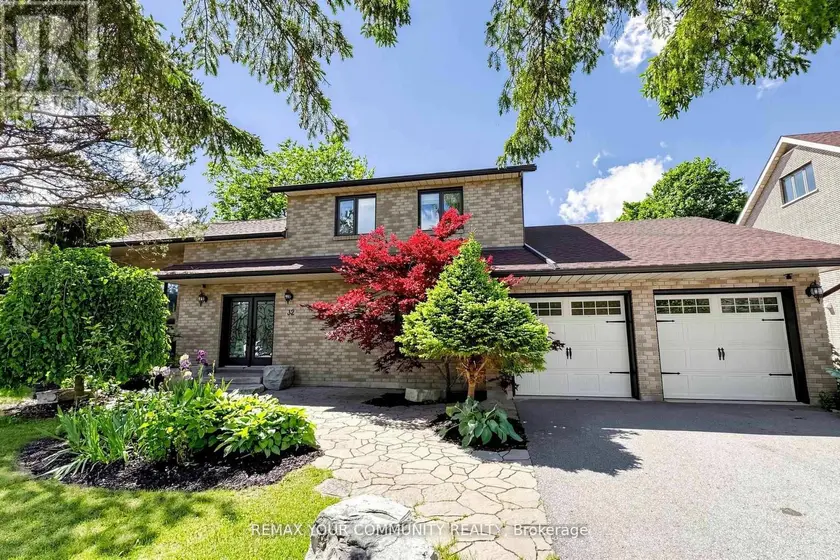 Detached at 32 BRAWTON DRIVE N, Caledon