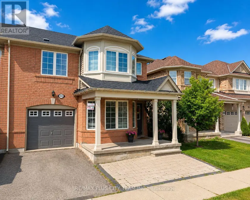 Detached at 844 LUXTON DRIVE, Milton