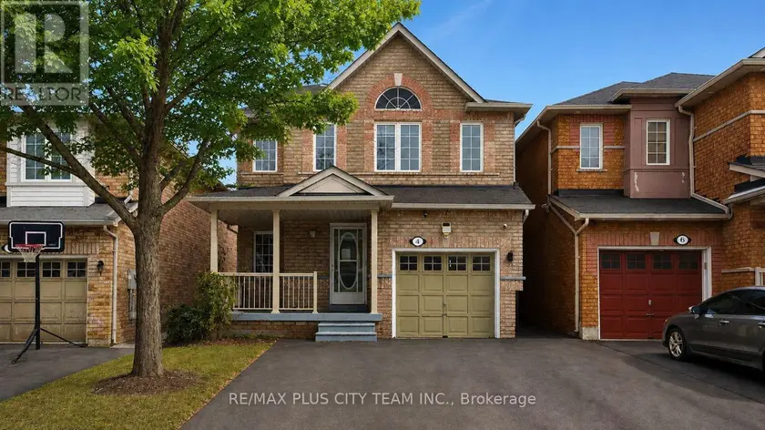 Detached at 4 SLESSOR LANE, Brampton