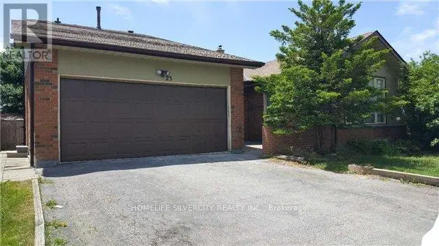 Detached at 2 - 23 CLAYPINE TRAIL, Brampton