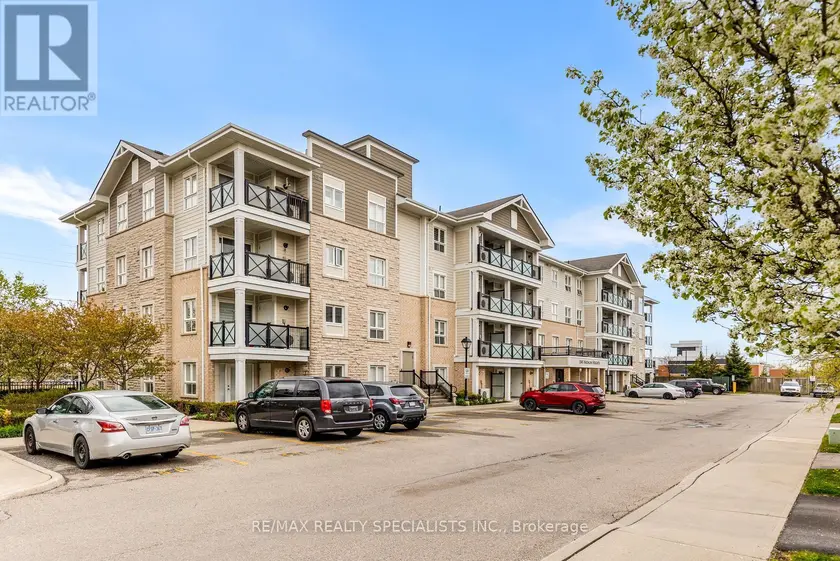 Apartment at 209 - 1045 NADALIN HEIGHTS, Milton