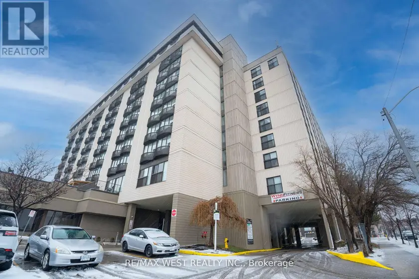 Apartment at 817 - 2737 KEELE STREET, Toronto