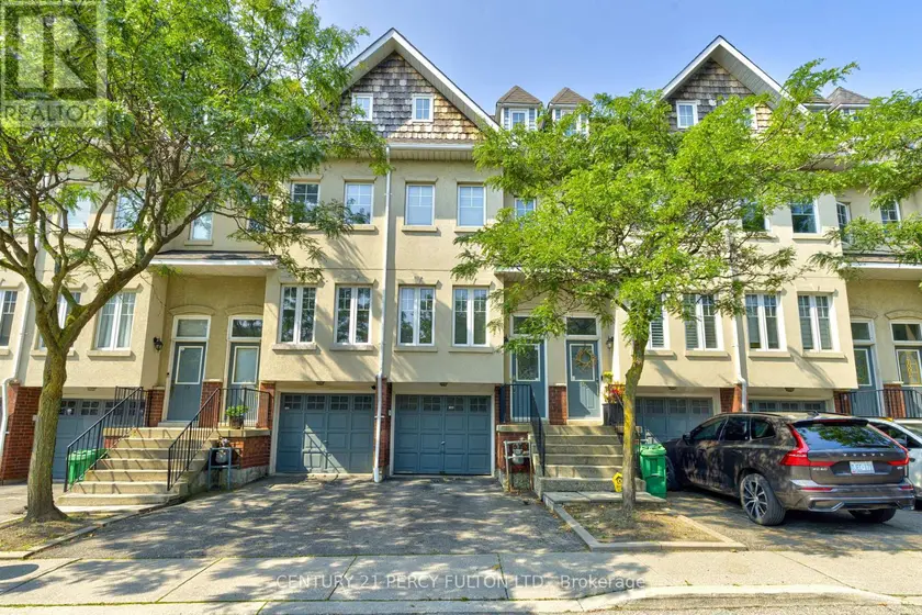 Townhouse at 17 - 800 DUNDAS STREET W, Mississauga