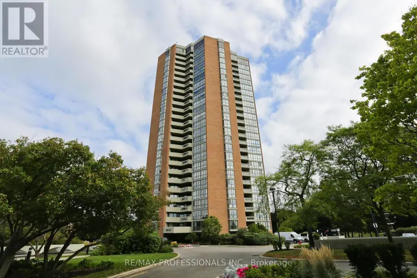 Apartment at 1004 - 2010 ISLINGTON AVENUE, Toronto
