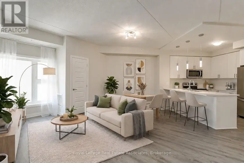 Apartment at 524 - 610 FARMSTEAD DRIVE, Milton