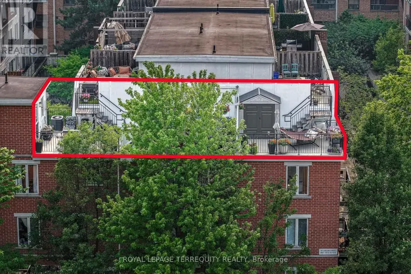 Townhouse at 1501C - 26 LAIDLAW STREET, Toronto
