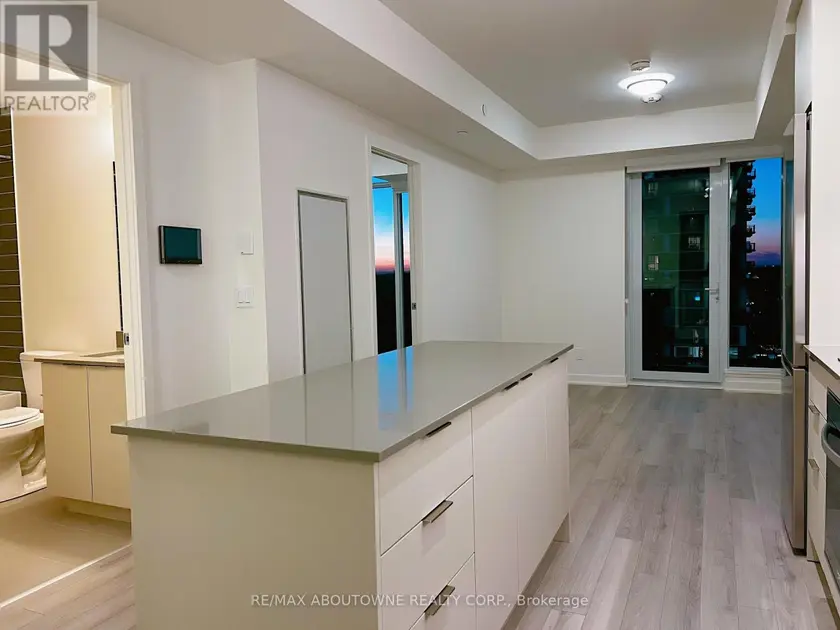 Apartment at 1405 - 3079 TRAFALGAR ROAD, Oakville