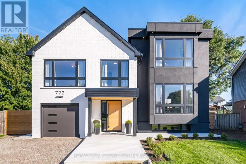 Detached at 772 BANTING COURT, Milton