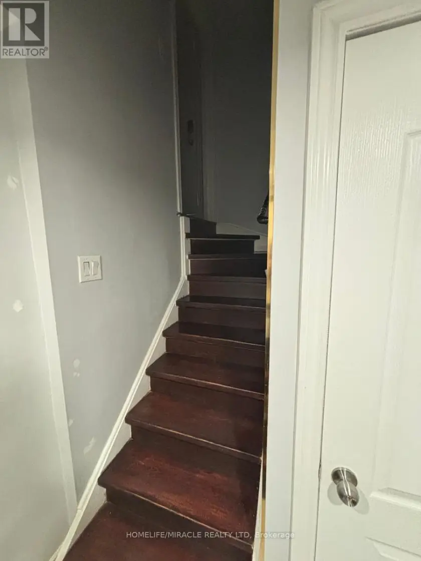 Detached at 16 TRURO CIRCLE, Brampton