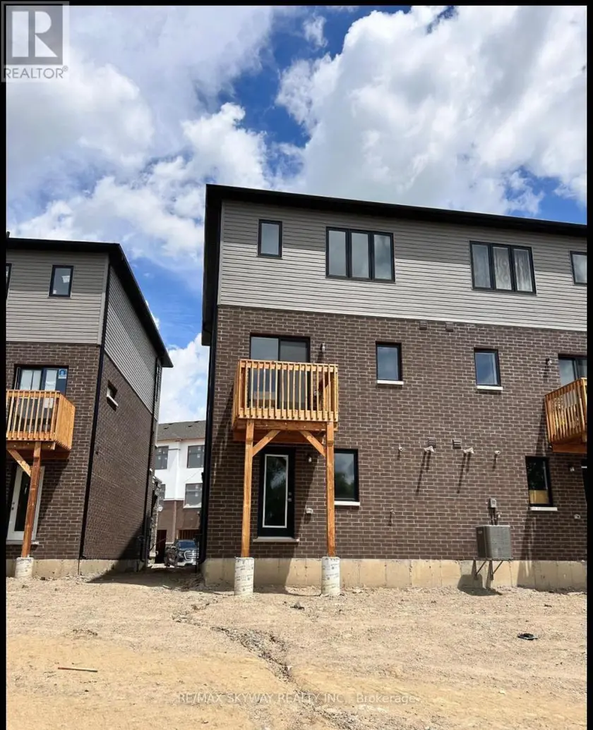Semi-Detached/Link at 66 FIELDRIDGE CRESCENT, Brampton