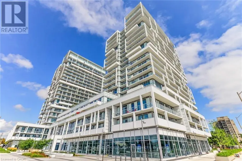 Apartment at 104 - 55 SPEERS ROAD, Oakville