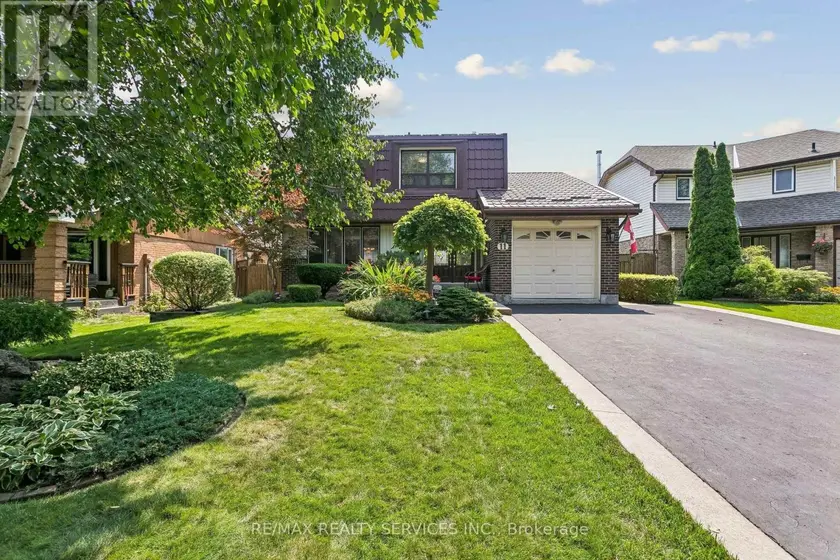 Detached at 11 LONGBOURNE CRESCENT, Brampton