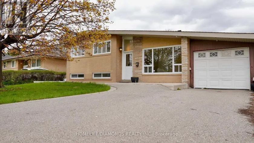 Detached at 15 ATHLONE AVENUE, Brampton