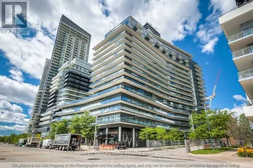 Apartment at 1518 - 39 ANNIE CRAIG DRIVE, Toronto