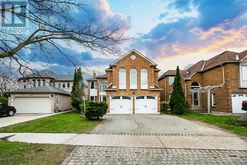 Detached at 5 BUTLERMERE DRIVE, Brampton