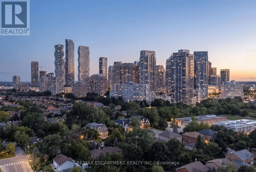 Apartment at 4908 - 448 BURNHAMTHORPE ROAD W, Mississauga