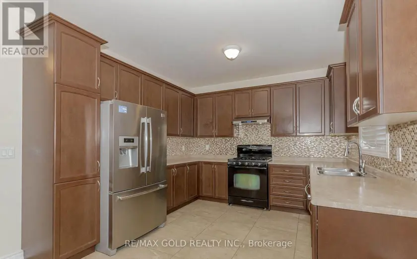 Detached at 22 DURANGO DRIVE, Brampton