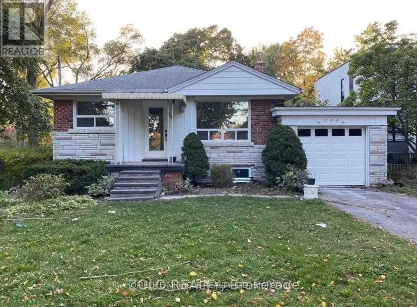 Detached at 236 MAIN RENFORTH DRIVE, Toronto