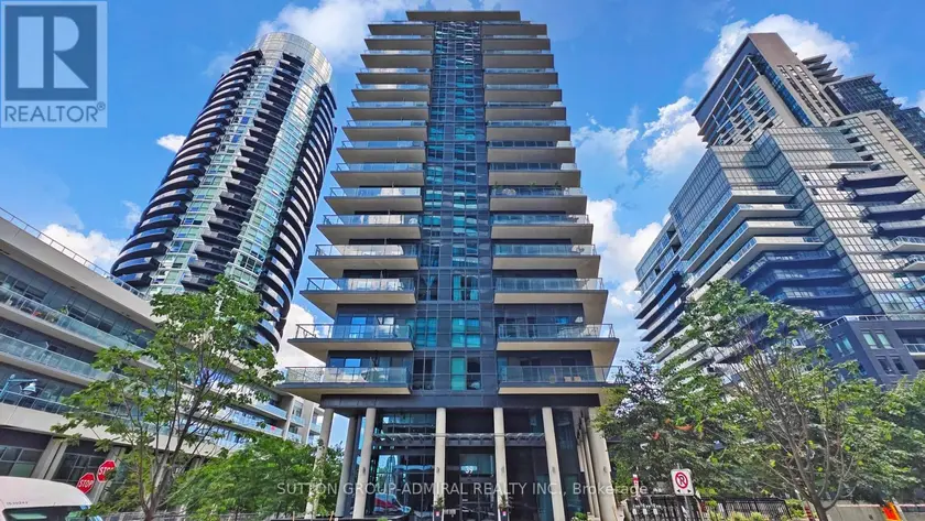 Townhouse at TH 104 - 39 ANNIE CRAIG DRIVE, Toronto